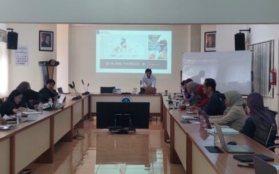 Ubah Kecemasan Jadi Kemenangan: Mahasiswa UM Dalami Terapi Kognitif Bersama Pakar Psikologi Olahraga Global